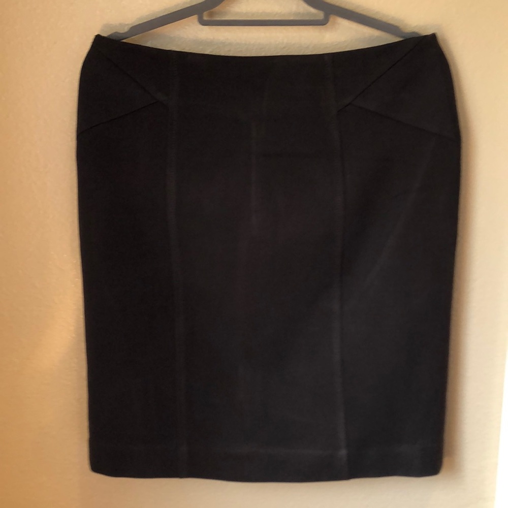 Anne Klein pencil skirt size 10 Brown